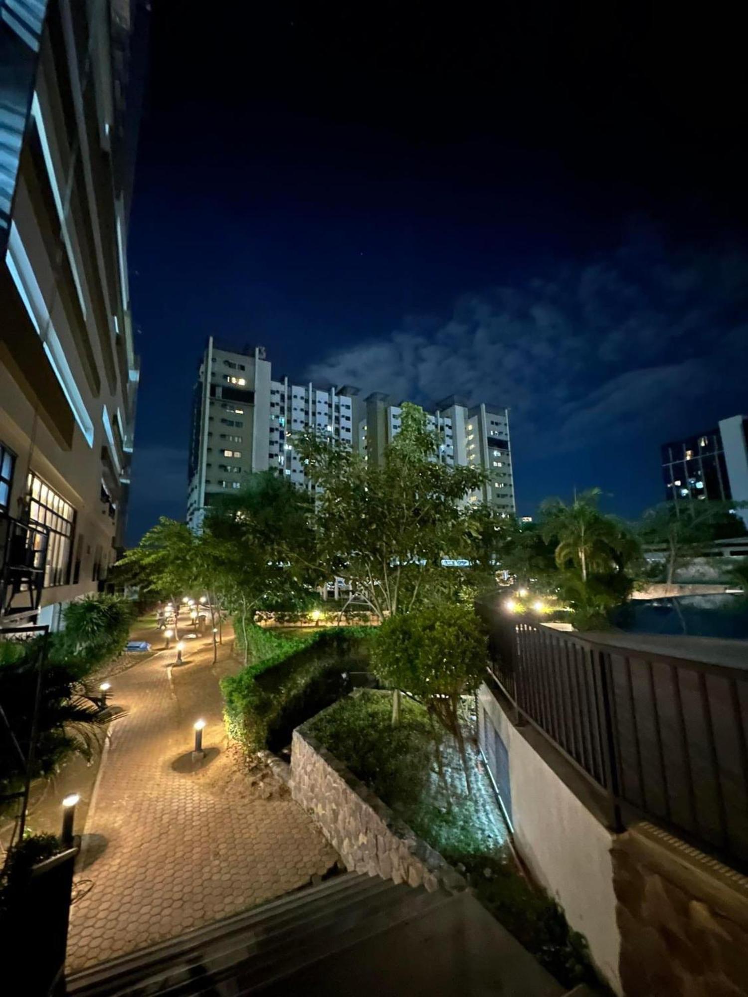 Arlowes At 20F Grand Residences Cebu Exteriér fotografie