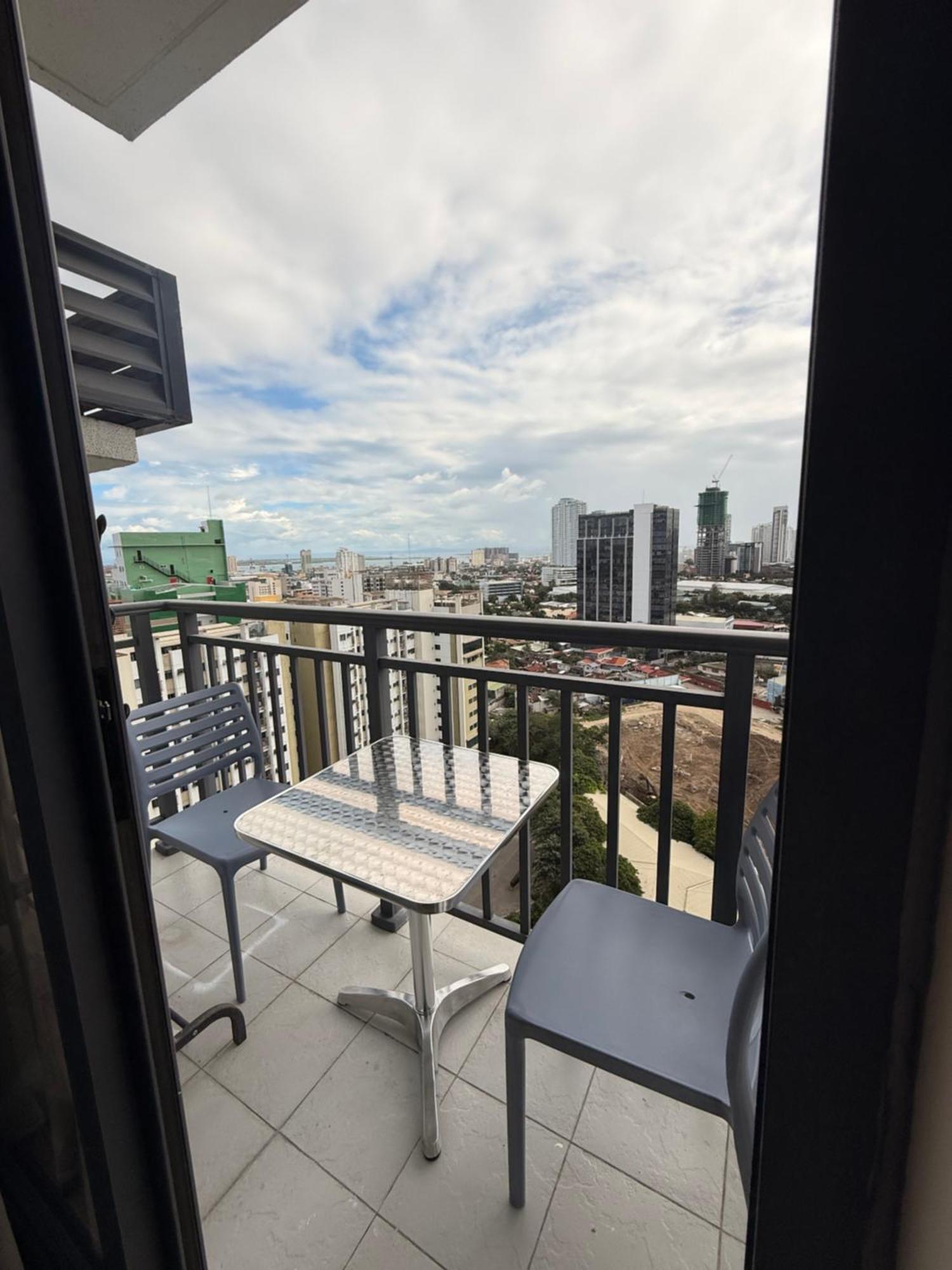Arlowes At 20F Grand Residences Cebu Exteriér fotografie